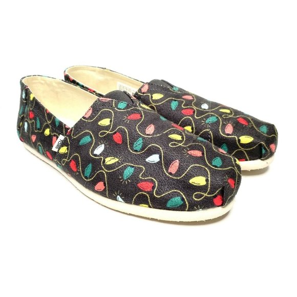 TOMS Christmas Women’s Forged Iron Tree Lights Print Holiday Flat Shoes Size 6.5 - Picture 1 of 5